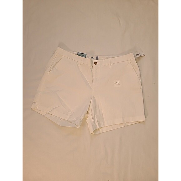 Old Navy Size 14NWT Women’s Chino Shorts White San Francisco Inseam 5” - Picture 1 of 7